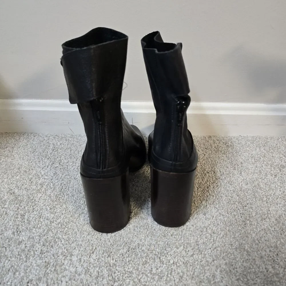Atelje‎ 71 Madison Black Pebbled Leather Boots 4